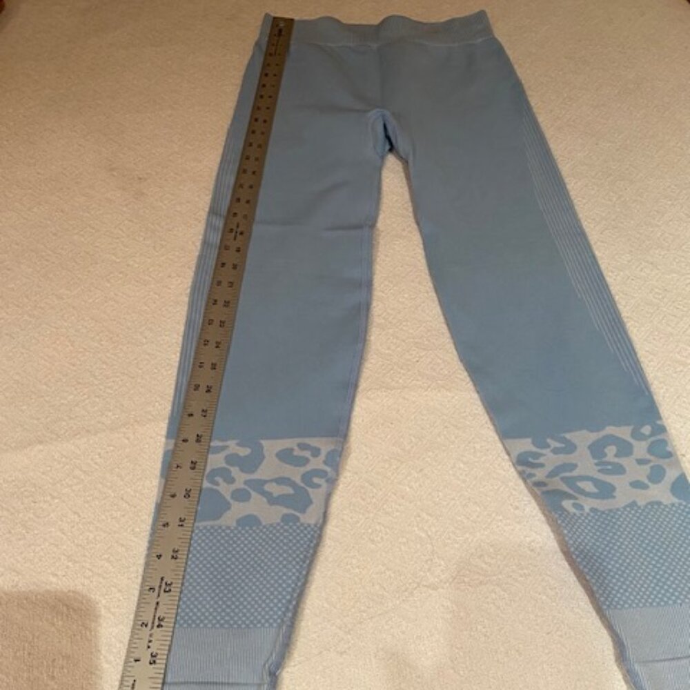 Sweaty betty leggings pale blue pin stripes size 8 full length leopard print too